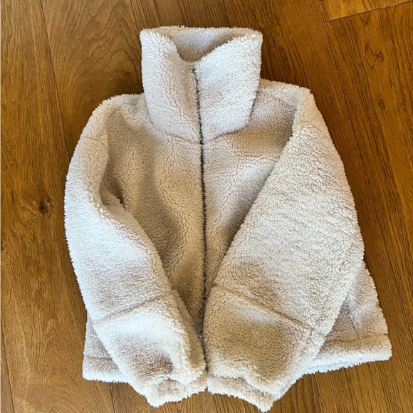 lululemon athletica Jackets & Blazers - Lululemon Sherpa Jacket size 8